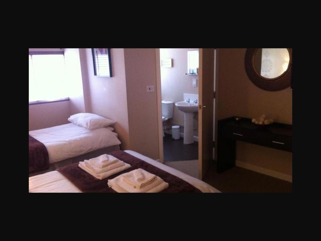 The Old Bell Bed & Breakfast Shrewsbury Bilik gambar